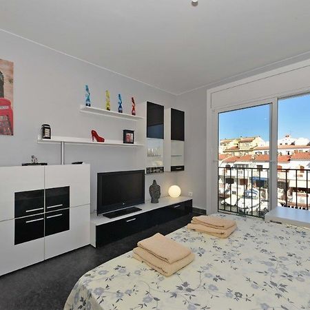 D-Lux Studio Apartman Empuriabrava Kültér fotó